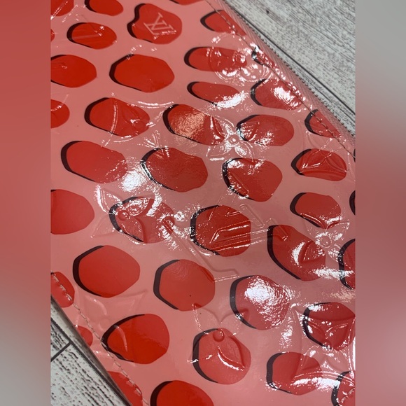 💯 Authentic Louis Vuitton Pink and Red Patterned Jungle Dots Felicie Insertt Set - Picture 9 of 10